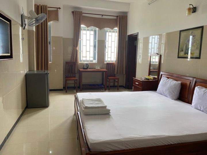 Hotel My Viet Dĩ An エクステリア 写真